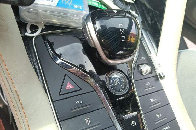 Used BYD Song PLUS New Energy 2021 DM-i 110KM Flagship Model Gear Lever