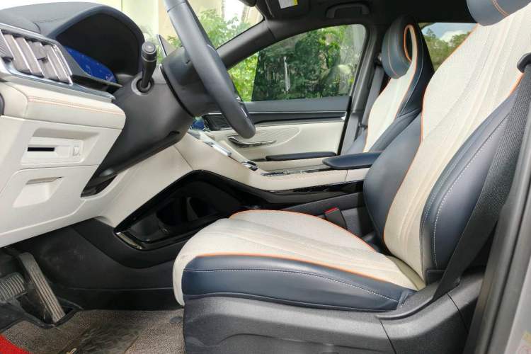 Used BYD Song PLUS New Energy 2021 DM-i 110KM Flagship PLUS Interior 1