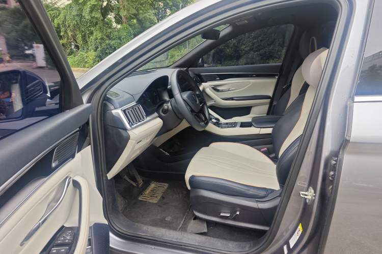 Used BYD Song PLUS New Energy 2021 DM-i 110KM Flagship Model Interior 2