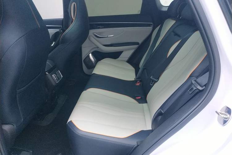 Used BYD Song PLUS New Energy 2021 EV Flagship Model Interior 4