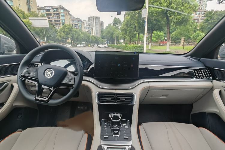 Used BYD Song PLUS New Energy 2021 DM-i 110KM Flagship Model Interior 5