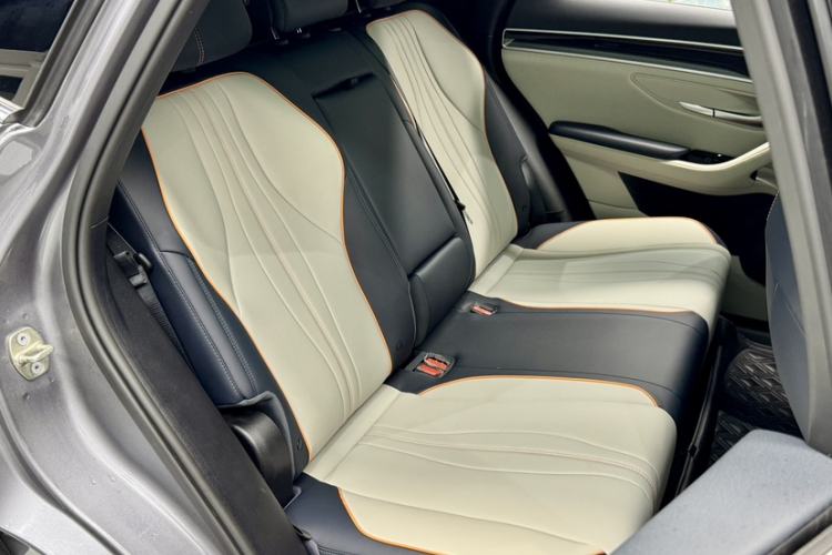 Used BYD Song PLUS New Energy 2021 EV Deluxe Model Interior 7
