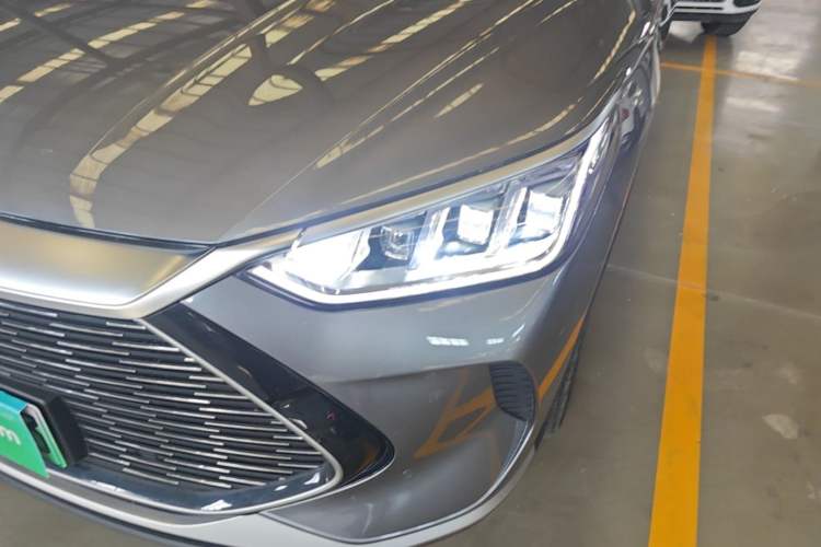 Used BYD Song PLUS New Energy 2021 DM-i 100KM Four-Wheel Drive Flagship PLUS Left Front Headlight