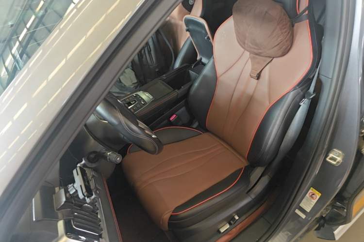 Used BYD Song PLUS New Energy 2021 DM-i 100KM Four-Wheel Drive Flagship PLUS Left Front Seat