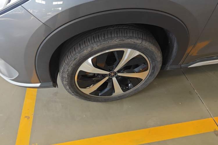 Used BYD Song PLUS New Energy 2021 DM-i 100KM Four-Wheel Drive Flagship PLUS Left Front Wheel Hub