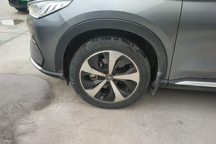 Used BYD Song PLUS New Energy 2021 EV Flagship Model Left Front Wheel Hub