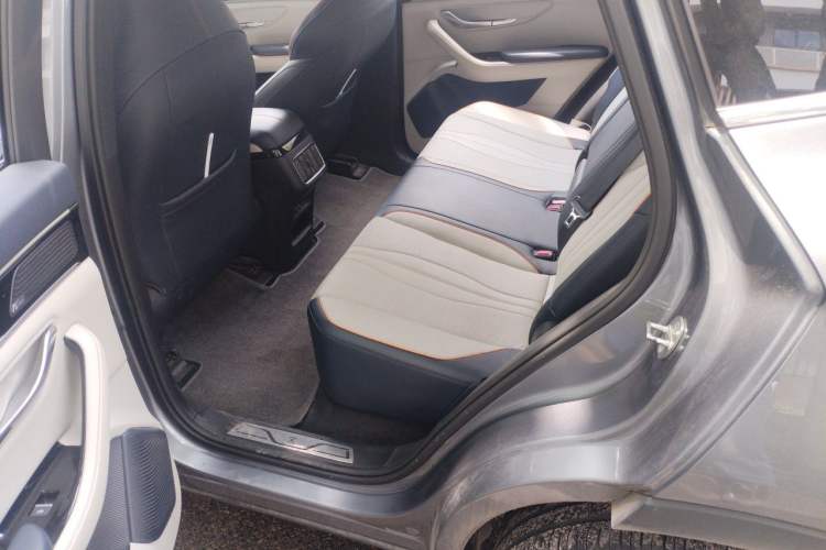 Used BYD Song PLUS New Energy 2021 DM-i 110KM Flagship Model Left Rear Seat