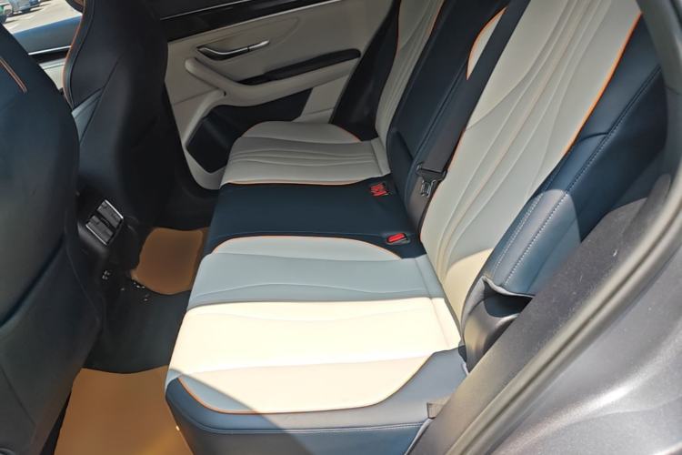 Used BYD Song PLUS New Energy 2021 DM-i 110KM Flagship Model Left Rear Seat