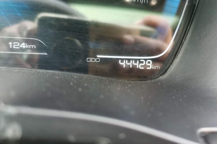 Used BYD Song PLUS New Energy 2021 DM-i 110KM Flagship PLUS Odometer Close Up