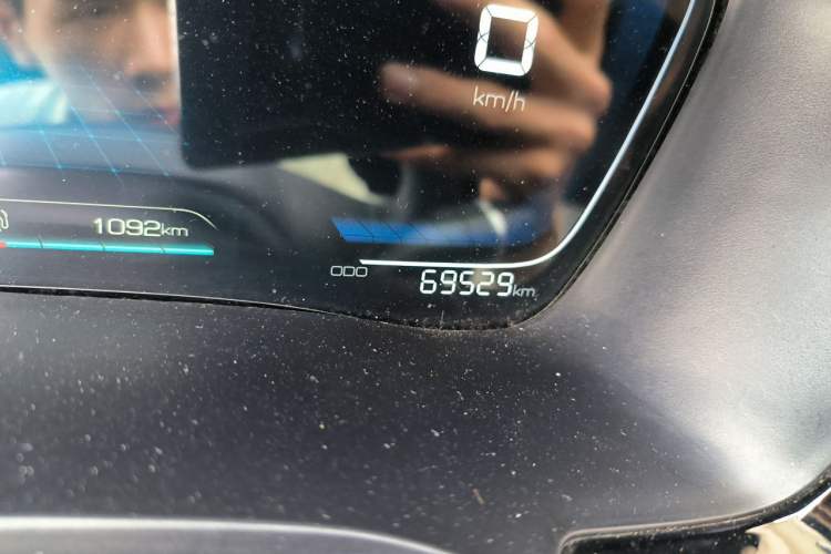 Used BYD Song PLUS New Energy 2021 DM-i 110KM Flagship Model Odometer Close Up