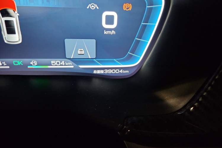 Used BYD Song PLUS New Energy 2021 DM-i 100KM Four-Wheel Drive Flagship PLUS Odometer Close Up