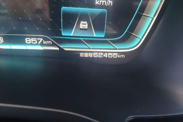 Used BYD Song PLUS New Energy 2021 DM-i 110KM Flagship PLUS Odometer Close Up