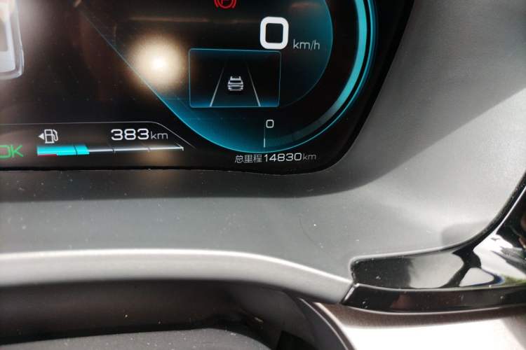 Used BYD Song PLUS New Energy 2021 DM-i 110KM Flagship PLUS Odometer Close Up