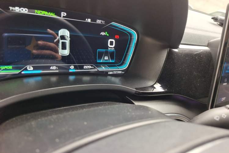 Used BYD Song PLUS New Energy 2021 DM-i 110KM Flagship PLUS Odometer Close Up