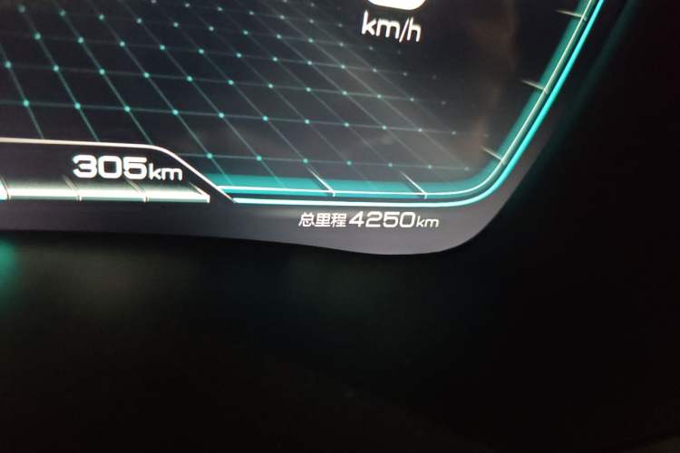 Used BYD Song PLUS New Energy 2021 DM-i 110KM Flagship PLUS Odometer Close Up