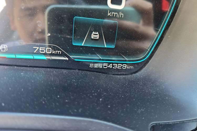Used BYD Song PLUS New Energy 2021 DM-i 110KM Flagship PLUS Odometer Close Up