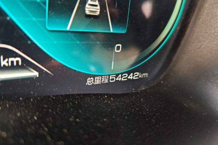 Used BYD Song PLUS New Energy 2021 DM-i 110KM Flagship PLUS Odometer Close Up