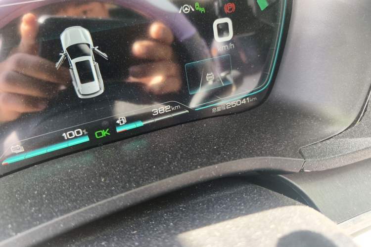 Used BYD Song PLUS New Energy 2021 DM-i 110KM Flagship PLUS Odometer Close Up