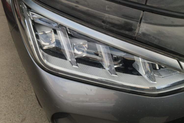Used BYD Song PLUS New Energy 2021 DM-i 51KM Prestige Model Right Front Headlight