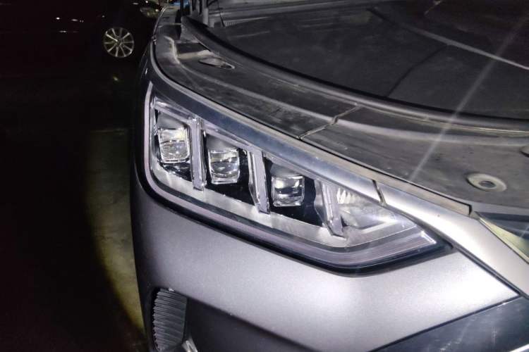 Used BYD Song PLUS New Energy 2021 DM-i 110KM Flagship PLUS Right Front Headlight