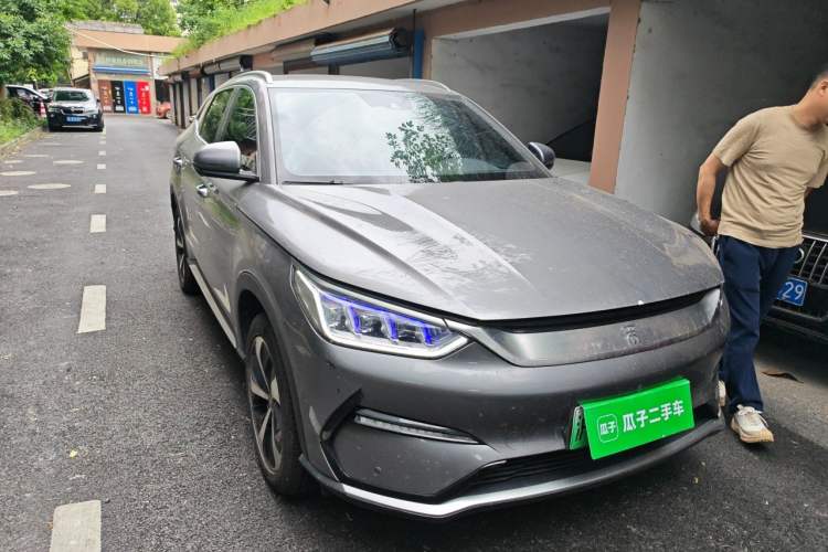 Used BYD Song PLUS New Energy 2021 EV Deluxe Model Right Front Headlight