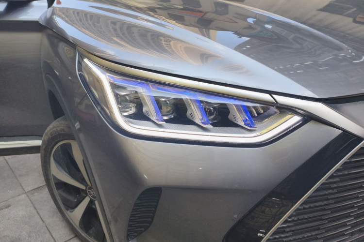 Used BYD Song PLUS New Energy 2021 DM-i 51KM Prestige Model Right Front Headlight