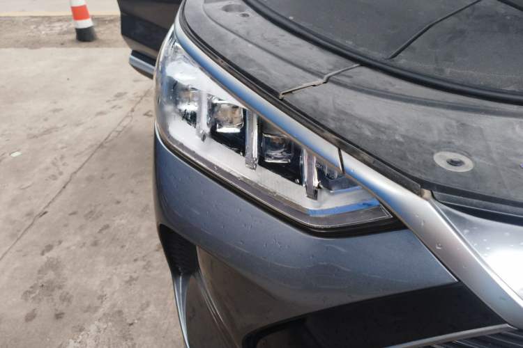 Used BYD Song PLUS New Energy 2021 DM-i 51KM Prestige Model Right Front Headlight