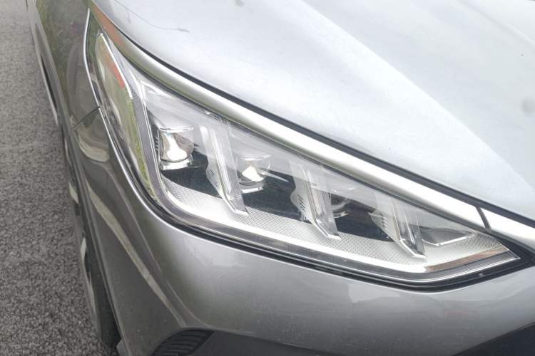 Used BYD Song PLUS New Energy 2021 DM-i 110KM Flagship PLUS Right Front Headlight