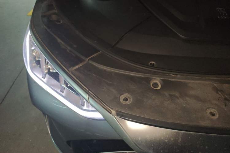 Used BYD Song PLUS New Energy 2021 DM-i 110KM Flagship PLUS Right Front Headlight