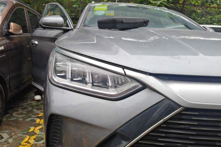 Used BYD Song PLUS New Energy 2021 DM-i 110KM Flagship Model Right Front Headlight