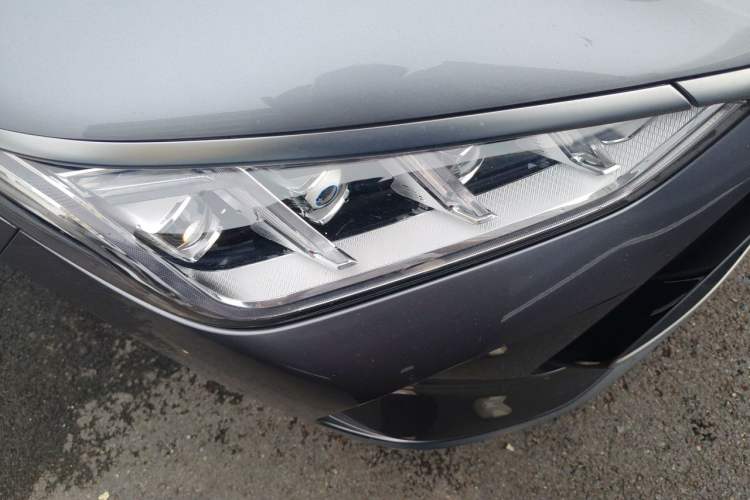 Used BYD Song PLUS New Energy 2021 DM-i 110KM Flagship PLUS Right Front Headlight