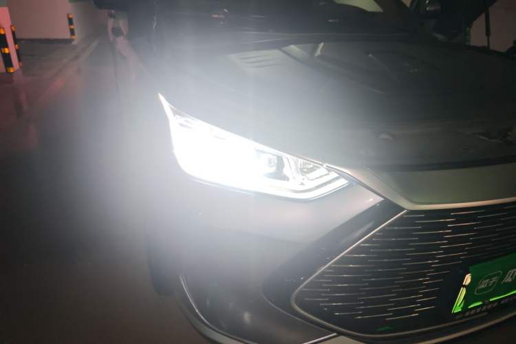 Used BYD Song PLUS New Energy 2021 DM-i 110KM Flagship PLUS Right Front Headlight