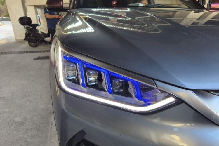 Used BYD Song PLUS New Energy 2021 EV Flagship Model Right Front Headlight