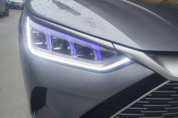 Used BYD Song PLUS New Energy 2021 DM-i 110KM Flagship PLUS Right Front Headlight