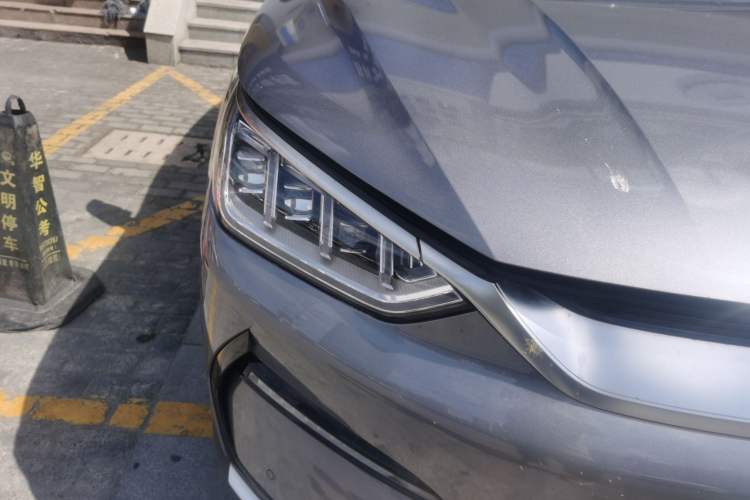 Used BYD Song PLUS New Energy 2021 EV Deluxe Model Right Front Headlight