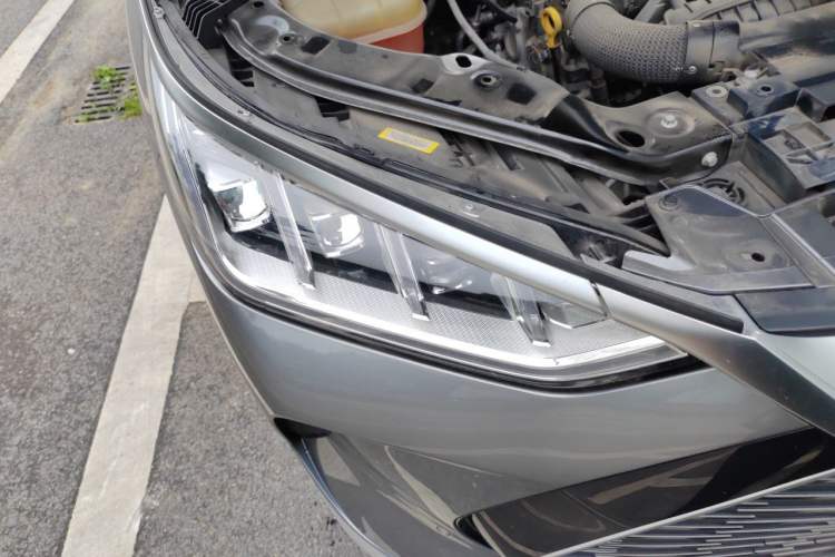 Used BYD Song PLUS New Energy 2021 DM-i 51KM Prestige Model Right Front Headlight