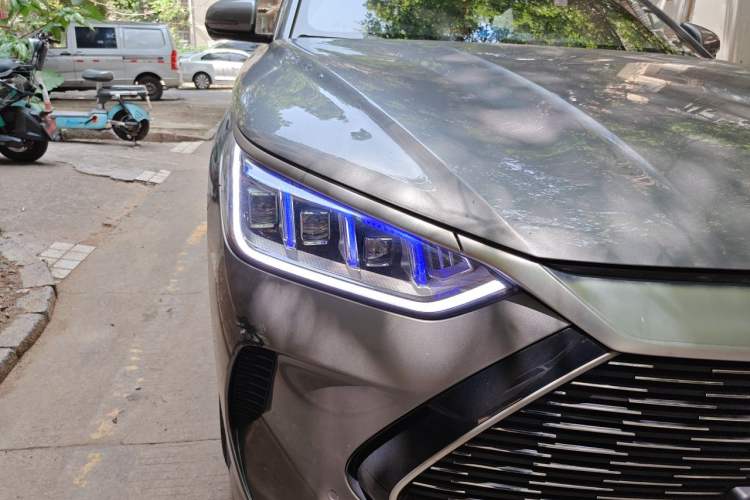 Used BYD Song PLUS New Energy 2021 DM-i 51KM Prestige Model Right Front Headlight