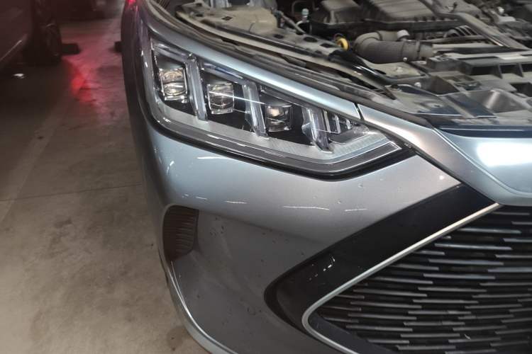 Used BYD Song PLUS New Energy 2021 DM-i 110KM Flagship Model Right Front Headlight