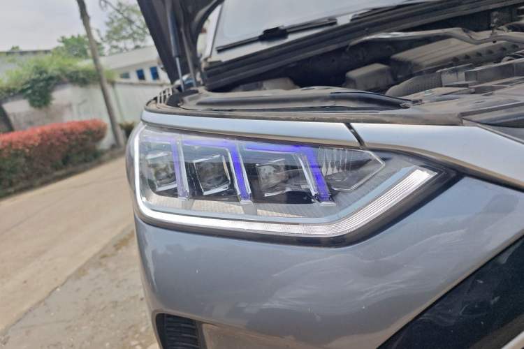 Used BYD Song PLUS New Energy 2021 DM-i 110KM Flagship PLUS Right Front Headlight
