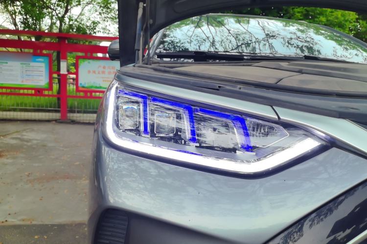 Used BYD Song PLUS New Energy 2021 DM-i 110KM Flagship PLUS Right Front Headlight