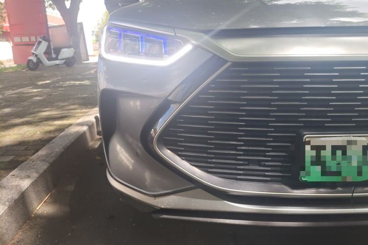Used BYD Song PLUS New Energy 2021 DM-i 110KM Flagship Model Right Front Headlight