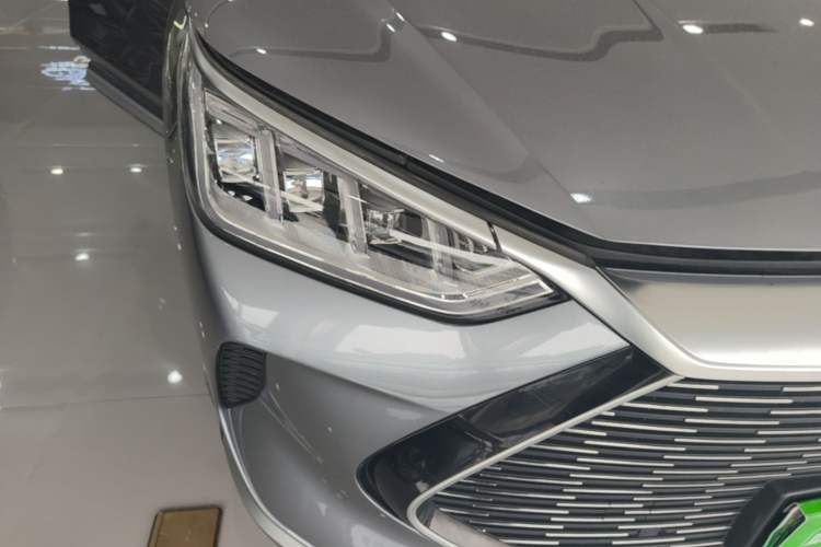 Used BYD Song PLUS New Energy 2021 DM-i 110KM Flagship Model Right Front Headlight