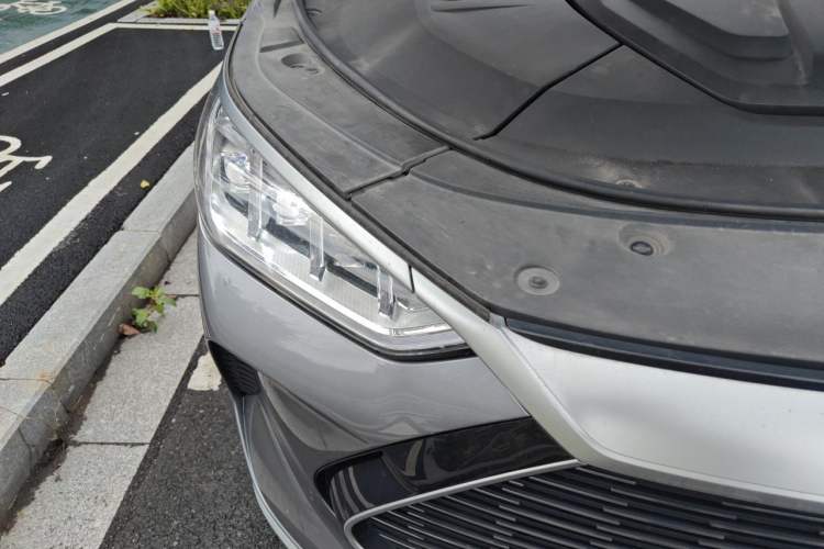 Used BYD Song PLUS New Energy 2021 DM-i 110KM Flagship Model Right Front Headlight