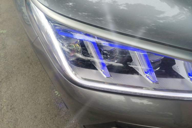 Used BYD Song PLUS New Energy 2021 EV Flagship Model Right Front Headlight
