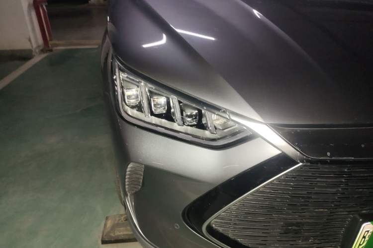 Used BYD Song PLUS New Energy 2021 DM-i 110KM Flagship PLUS Right Front Headlight