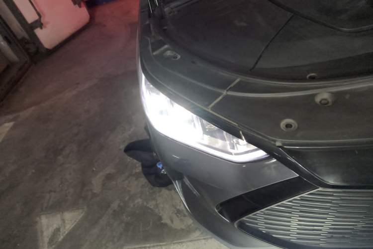 Used BYD Song PLUS New Energy 2021 DM-i 110KM Flagship PLUS 5G Edition Right Front Headlight