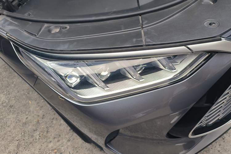 Used BYD Song PLUS New Energy 2021 DM-i 51KM Prestige Model Right Front Headlight