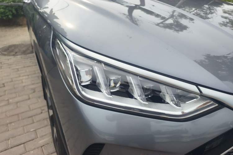 Used BYD Song PLUS New Energy 2021 DM-i 110KM Flagship PLUS Right Front Headlight
