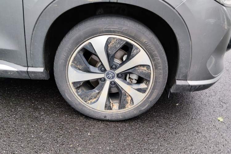 Used BYD Song PLUS New Energy 2021 DM-i 110KM Flagship Model Right Front Wheel Hub