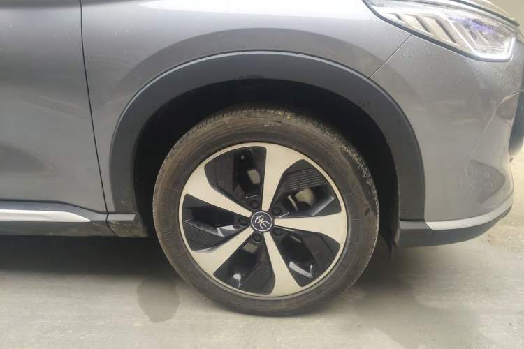 Used BYD Song PLUS New Energy 2021 DM-i 110KM Flagship PLUS Right Front Wheel Hub